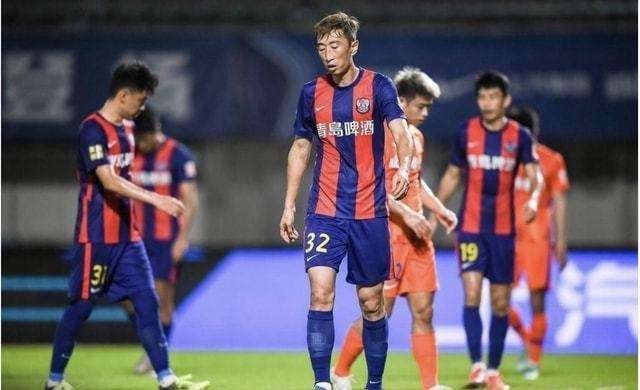 本场比赛数据方面也是给予巴伦西亚让步，不妨看好主胜打出。
